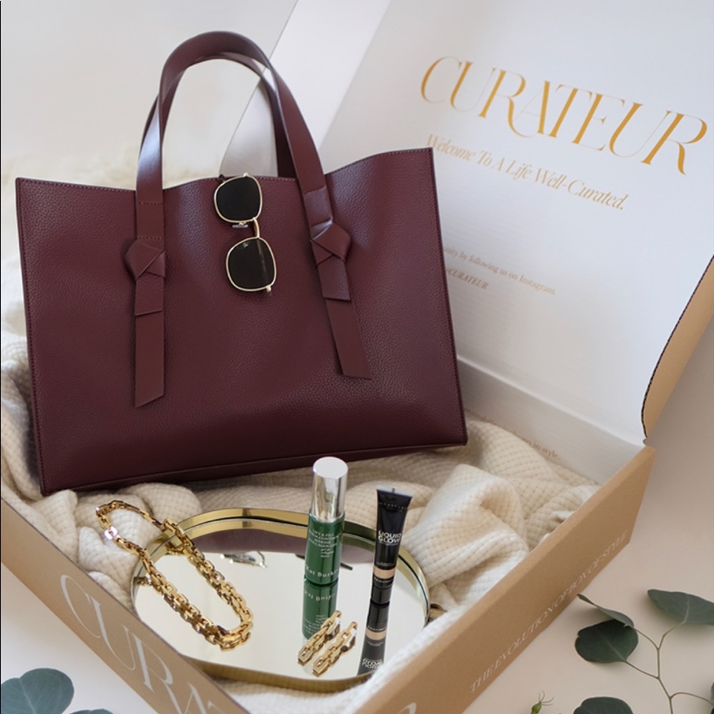 Curator large bag necklace and earrings